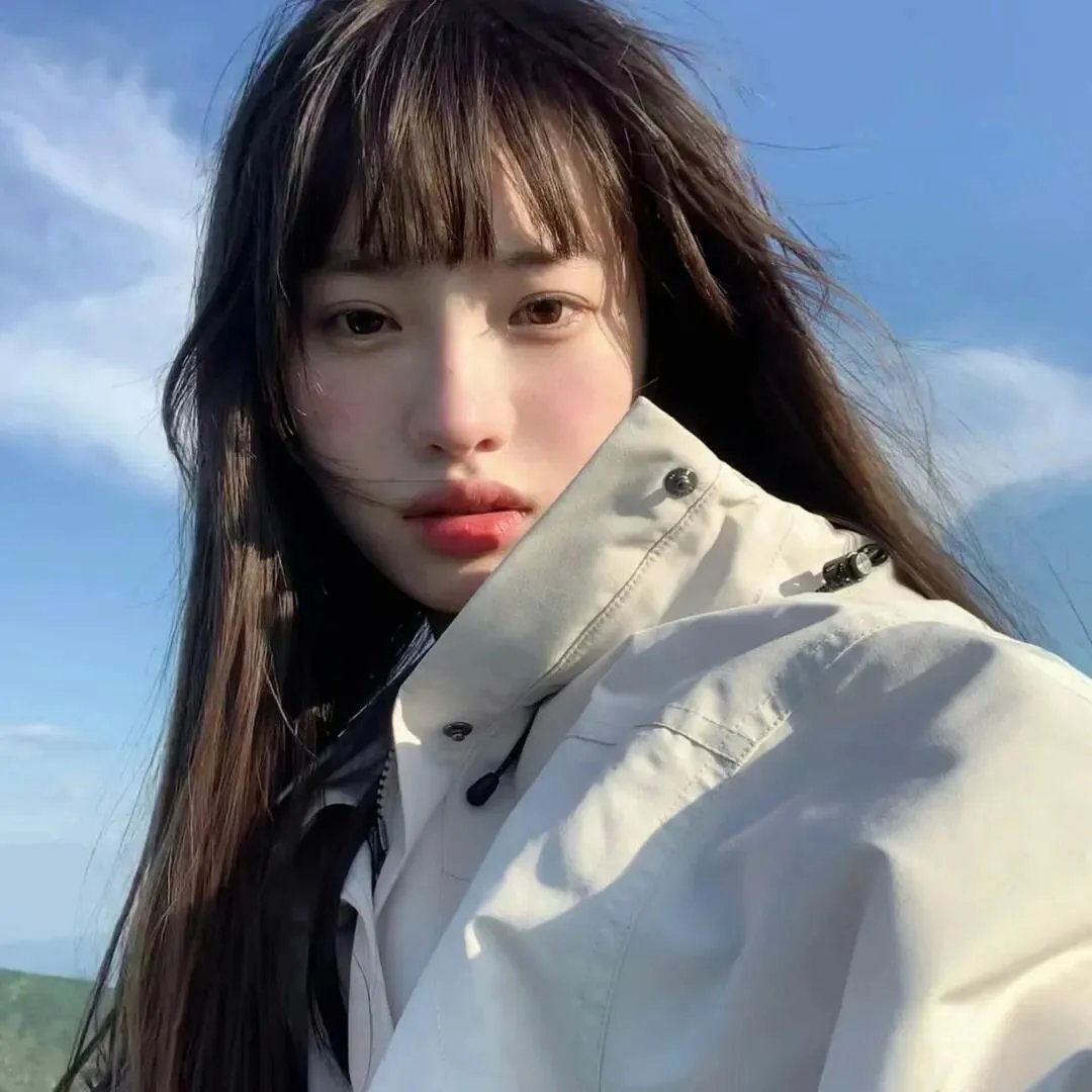 红唇相吻